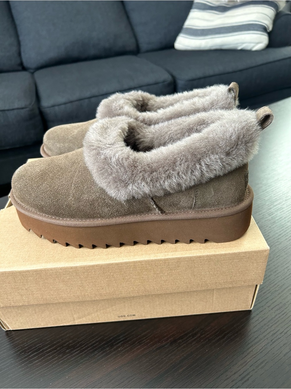 Ugg l-Nita platform slippers shearling Lined Slip-On - Picture 5 of 11